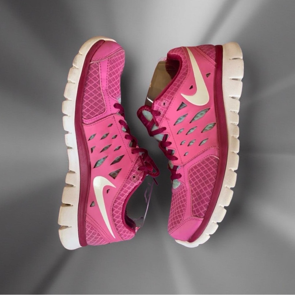 Women's Nike Flex Pink & Cream Running Shoes
- size 10